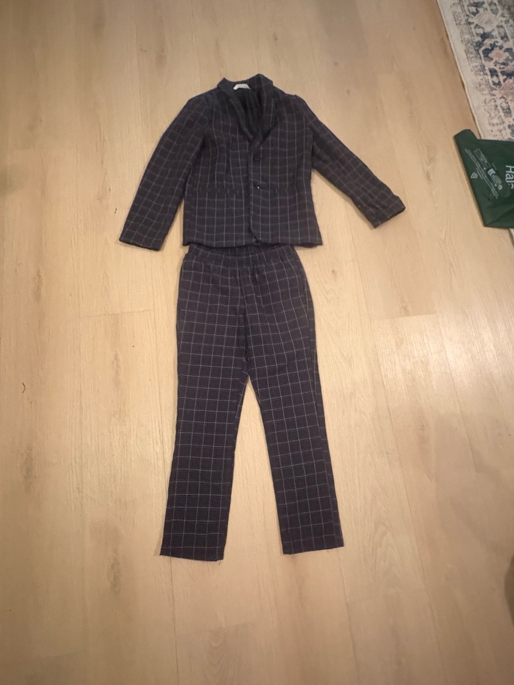 Boys size 7 suit